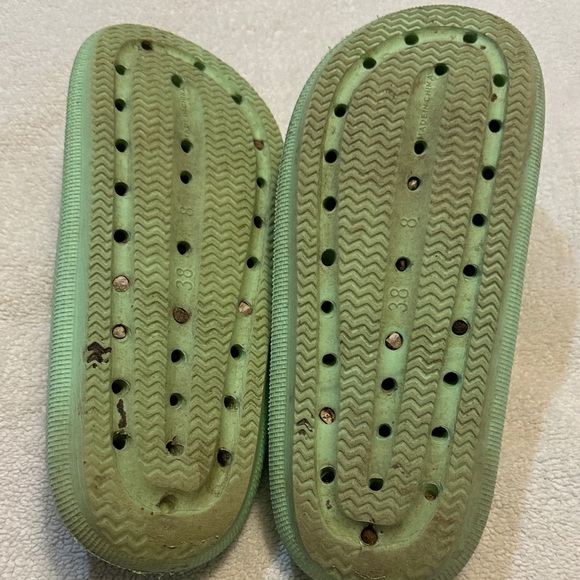Cozy Mint Green Women's Slide Slippers - Picture 3 of 4
